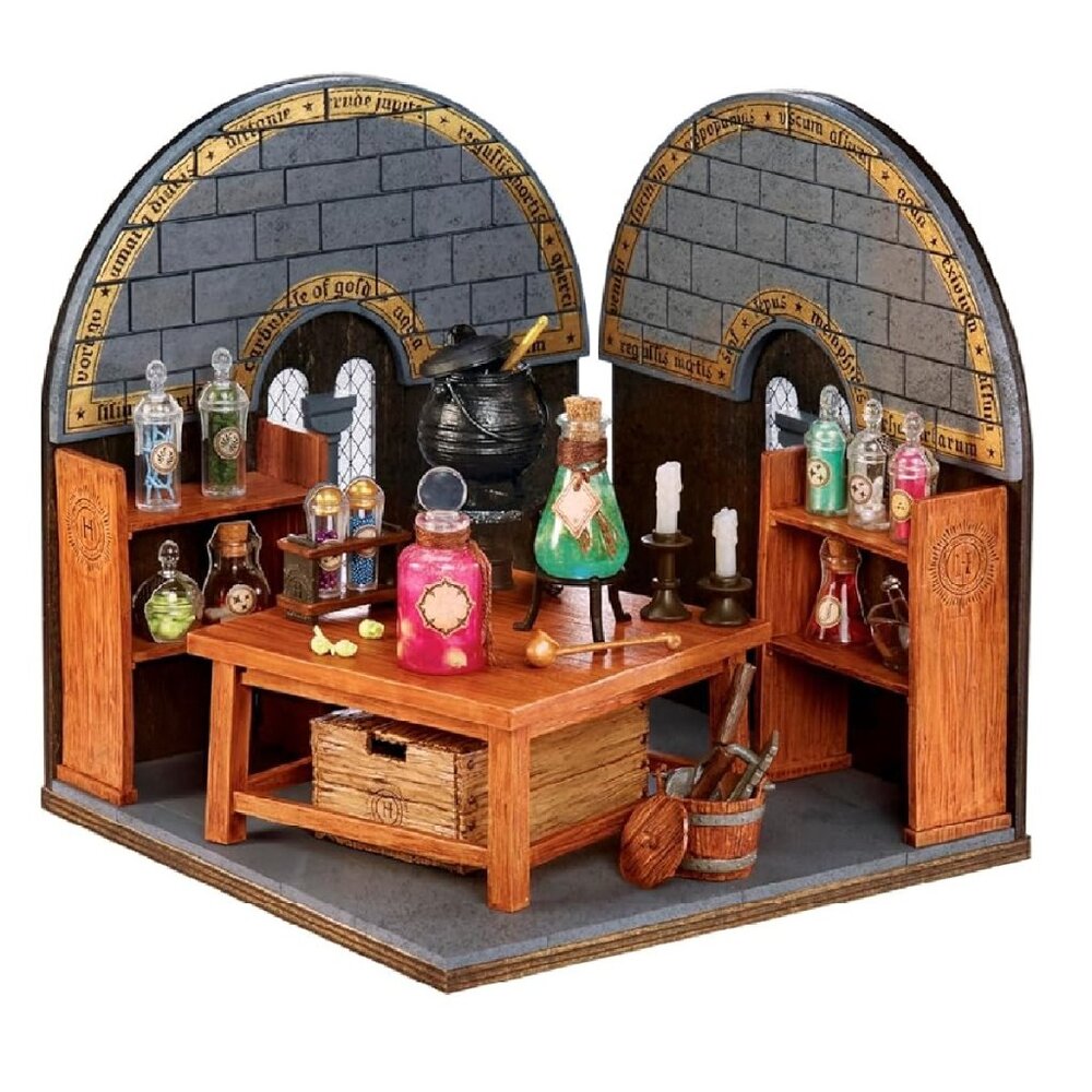 Harry Potter Mini Collectibles MGA's Miniverse Make It Mini Potions Class DIY